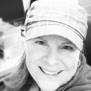 Meet your Posher, Dana